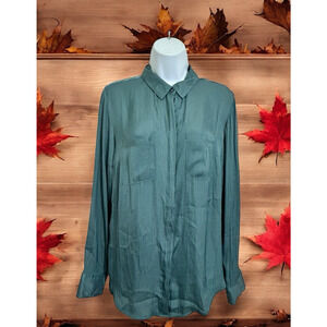 A New Day Silky Dark Green Button Front Shirt Sz M Long-Sleeve Blouse Pockets